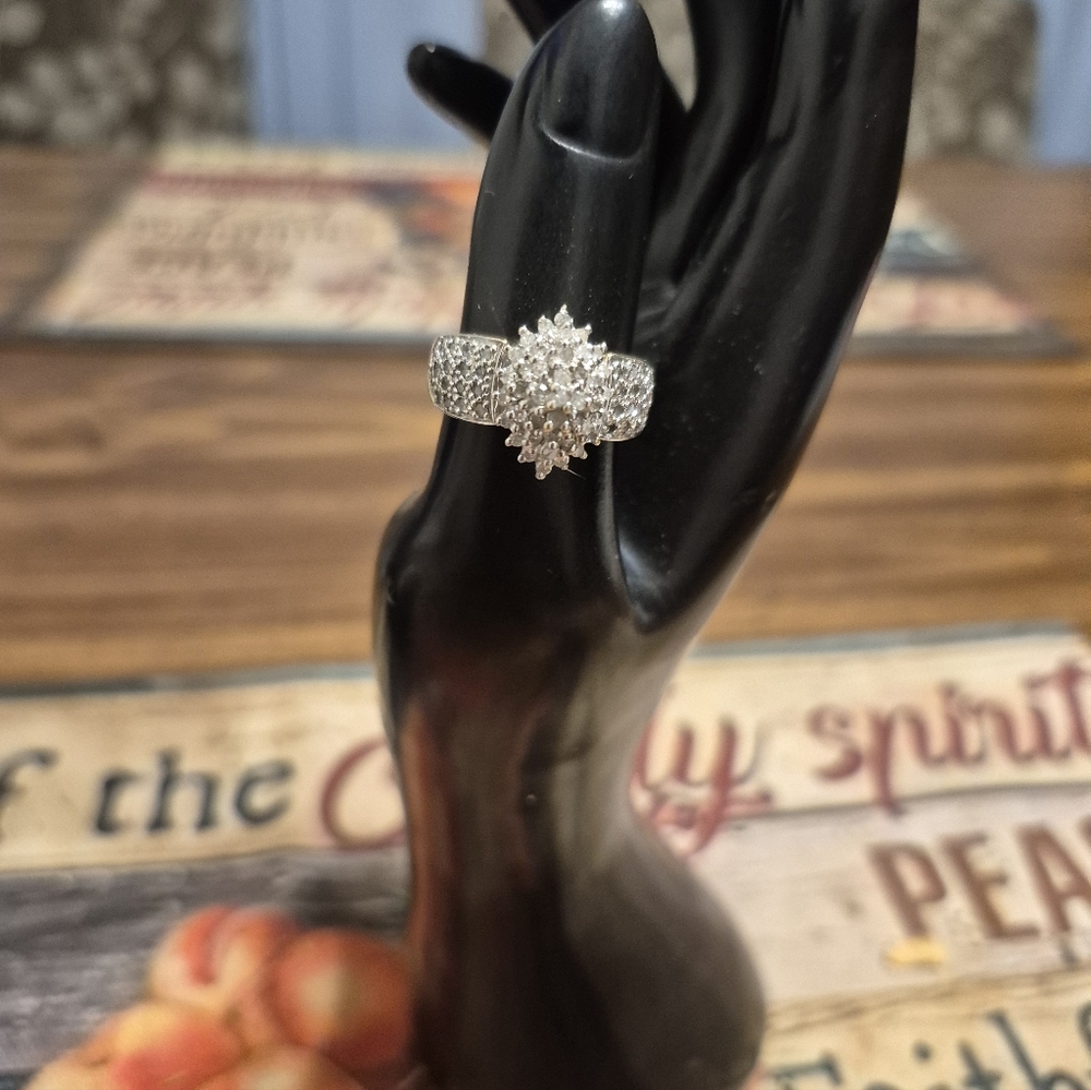 10k gold 1Ct diamond ring